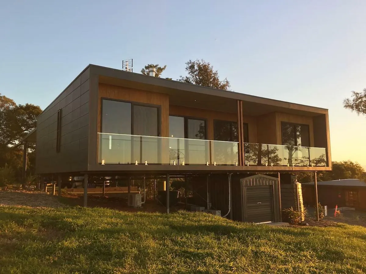 Scandinavian Cabin - Maleny - One Bedroom 빌라
